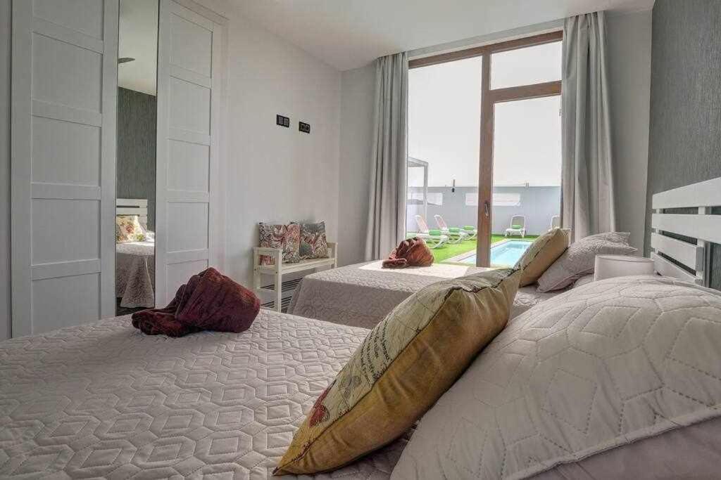 Villa Ponzos Chalet Independiente Y Privado Triquivijate Exteriér fotografie