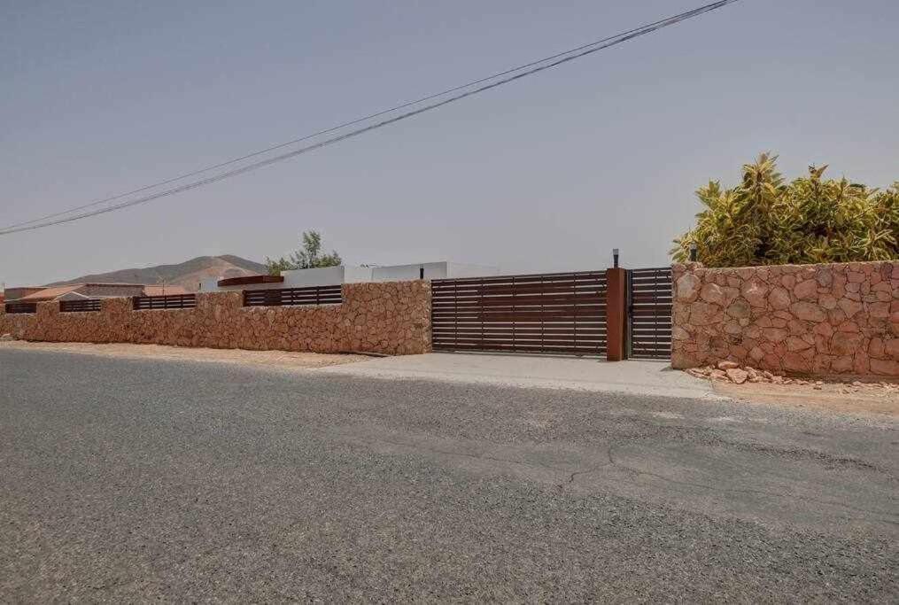 Villa Ponzos Chalet Independiente Y Privado Triquivijate Exteriér fotografie